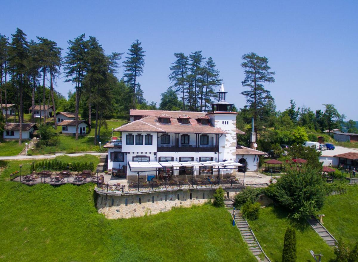 Complex Brashlyan Hotel ตริยาฟนา ภายนอก รูปภาพ