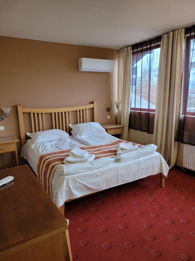 Complex Brashlyan Hotel ตริยาฟนา ภายนอก รูปภาพ