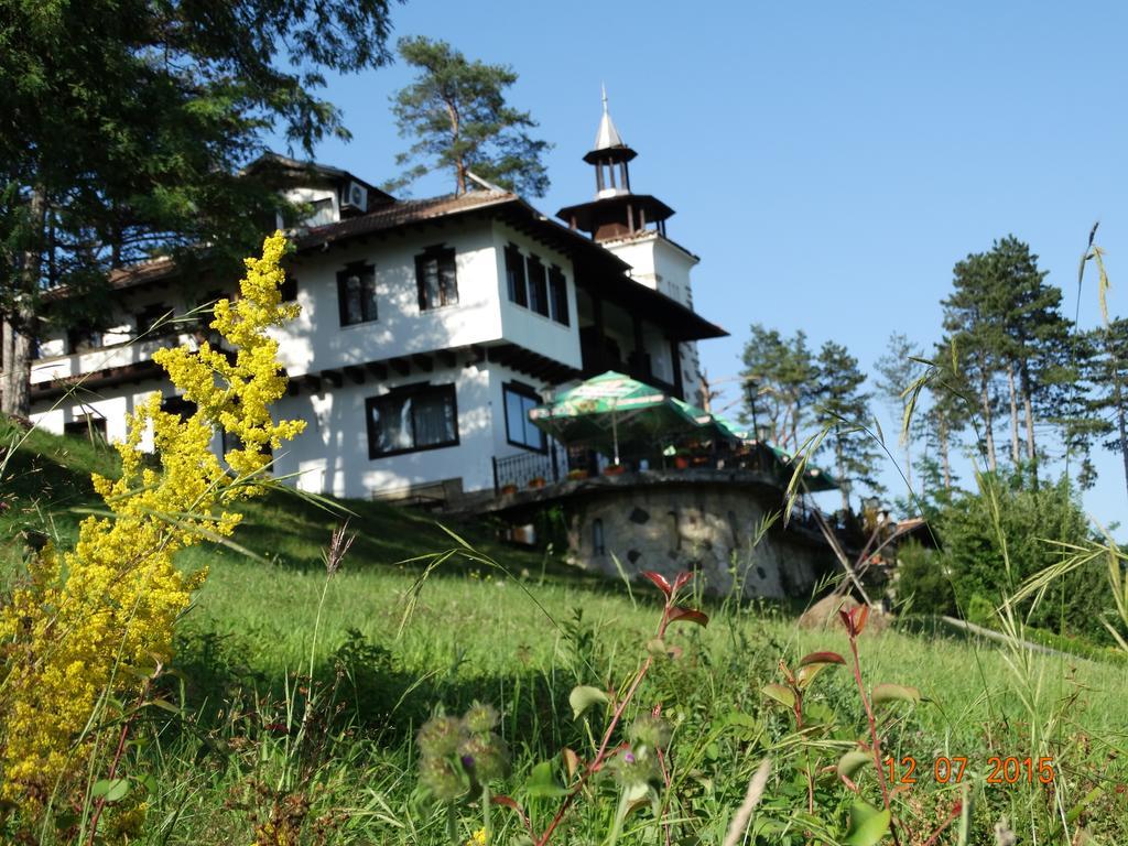 Complex Brashlyan Hotel ตริยาฟนา ภายนอก รูปภาพ