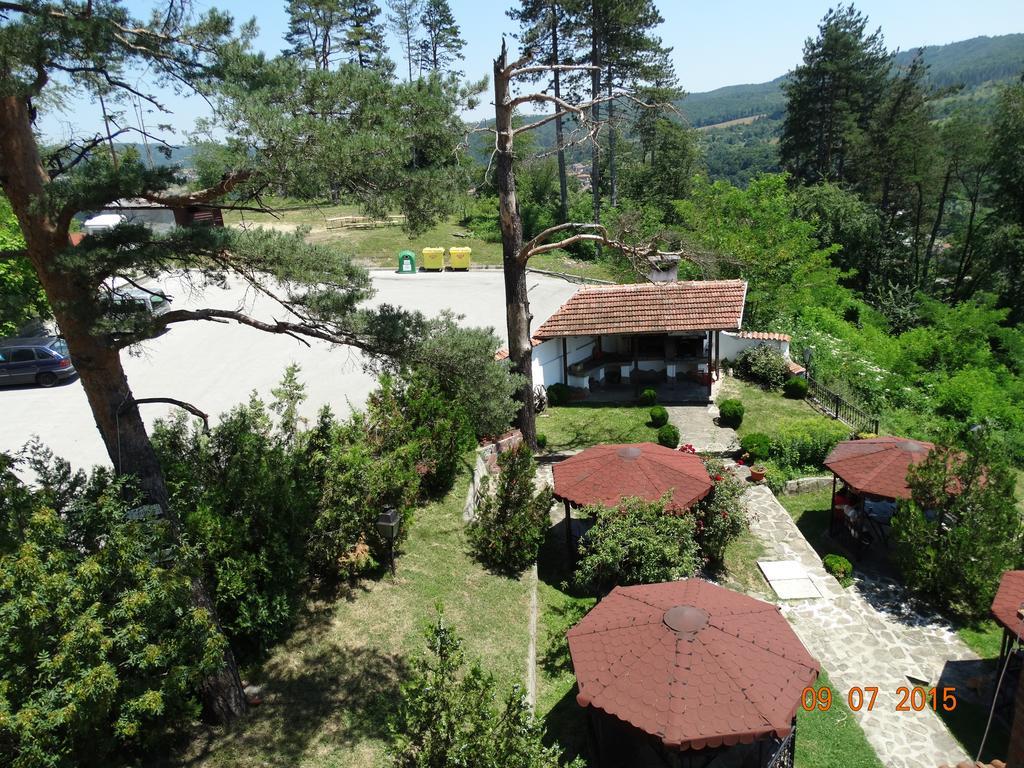 Complex Brashlyan Hotel ตริยาฟนา ภายนอก รูปภาพ