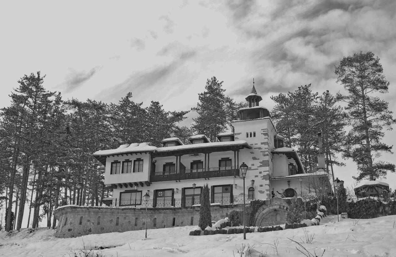 Complex Brashlyan Hotel ตริยาฟนา ภายนอก รูปภาพ